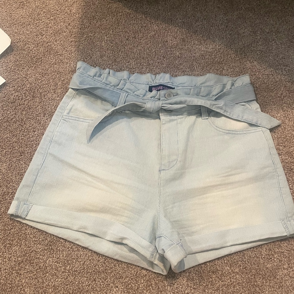 Blue Spice high waisted shorts with tie. Tie is pre knotted for easy use!